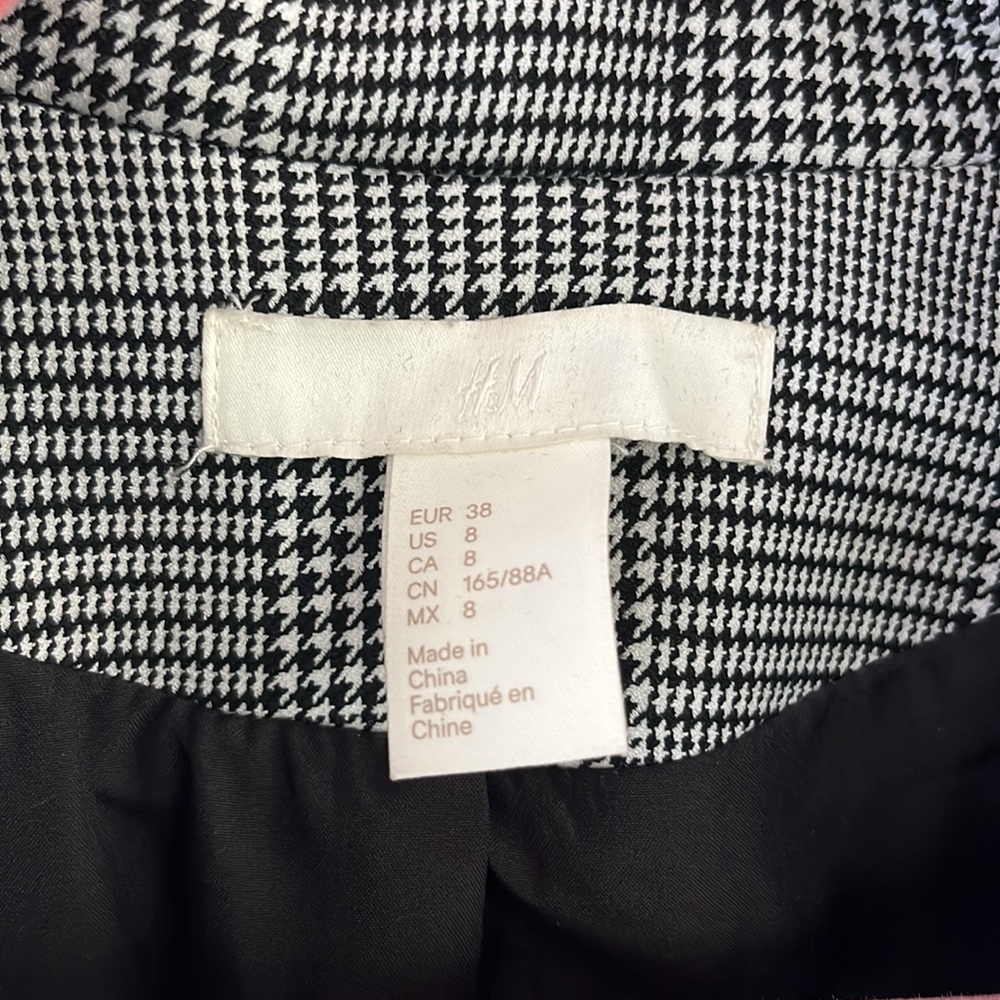 H&M Structured Blazer - Picture 2 of 5
